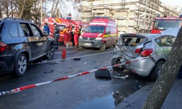 UPDATE Şoferul care a provocat accidentul din centrul Capitalei a fost reținut pentru tentativă de omor