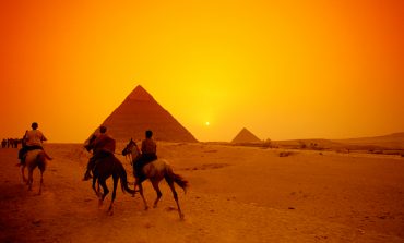 O imensă cavitate, de mărimea unui avion, a fost descoperită în centrul Piramidei lui Keops