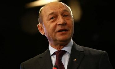 Traian Băsescu, după eșecul moțiunii de cenzură: Şică Mandolină, decât să te mai dai preşedinte al partidului brătienilor, mai bine îţi cauţi un loc de muncă