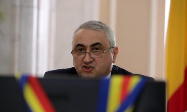 VIDEO Ministrului propus la Educaţie, Valentin Popa, i s-au tăiat ”pamblici” la audiere. Ce a replicat ministrul